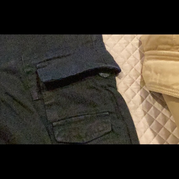 Lot of 3 cargo shorts - Picture 4 of 7